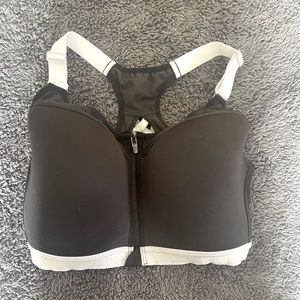 Victoria’s Secret Max High-Impact Sports Bra 34DDD